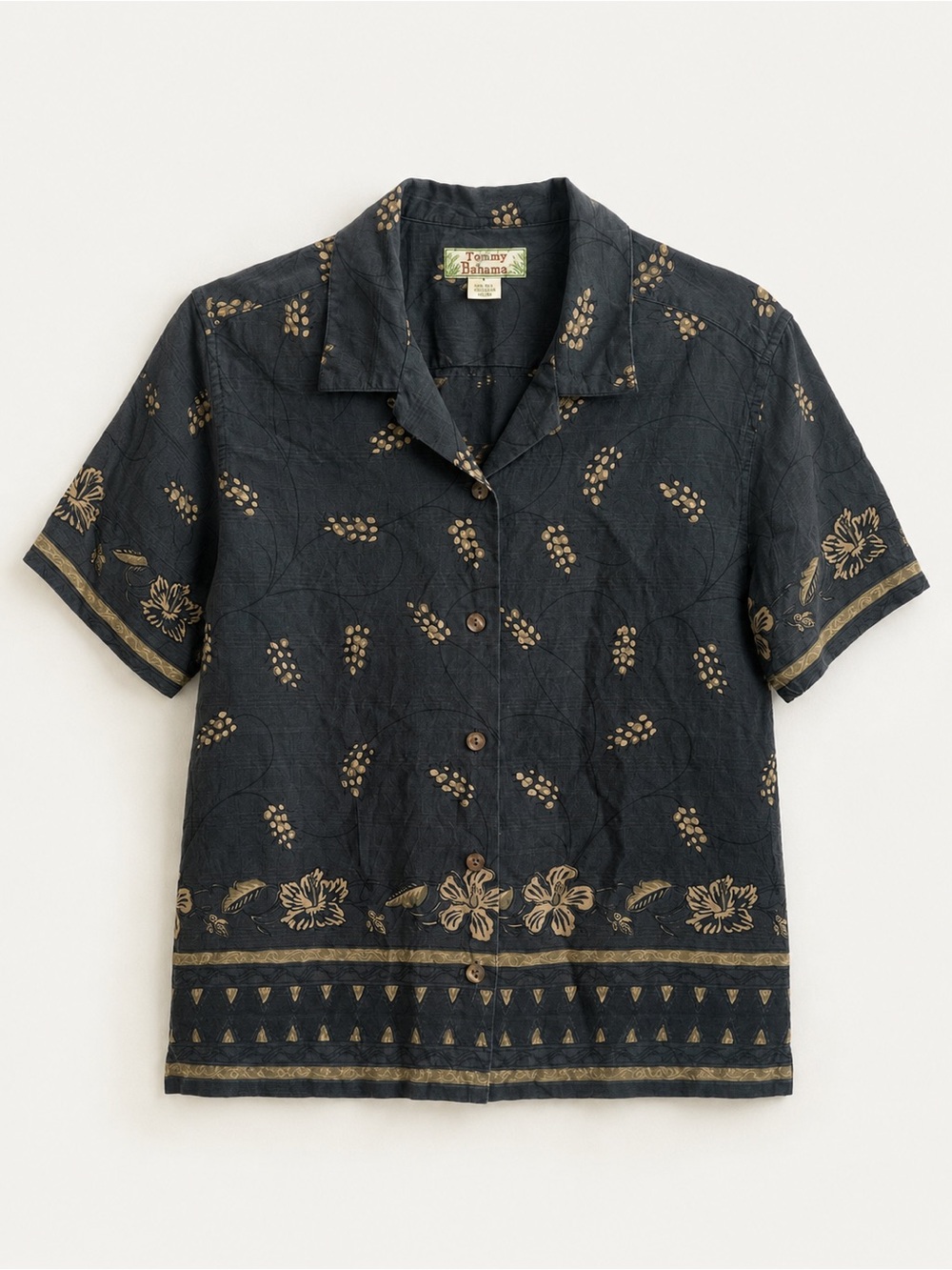 💐 Tommy Bahama 100% Silk Button Up